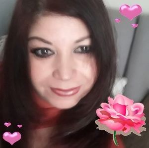 Meet your Posher, Damaris